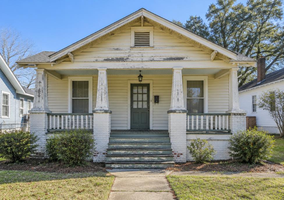 Sample property at 908 Brookdale Ave